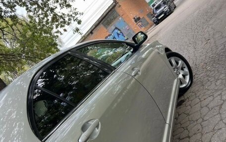 Toyota Avensis III рестайлинг, 2004 год, 700 000 рублей, 6 фотография