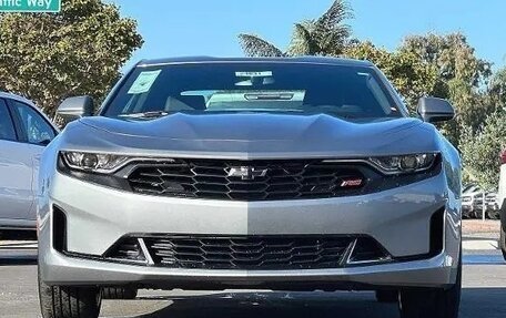 Chevrolet Camaro VI, 2023 год, 7 600 000 рублей, 2 фотография