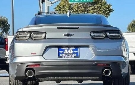 Chevrolet Camaro VI, 2023 год, 7 600 000 рублей, 5 фотография