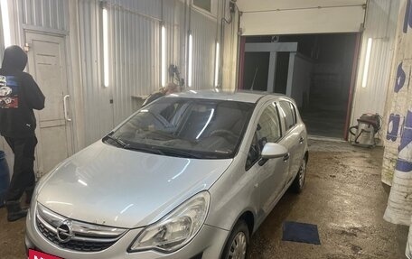 Opel Corsa D, 2013 год, 420 000 рублей, 3 фотография