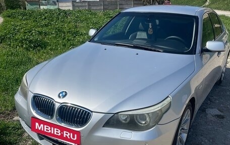 BMW 5 серия, 2004 год, 915 000 рублей, 2 фотография