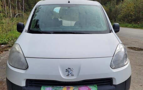 Peugeot Partner II рестайлинг 2, 2013 год, 550 000 рублей, 2 фотография