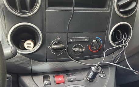 Peugeot Partner II рестайлинг 2, 2013 год, 550 000 рублей, 14 фотография