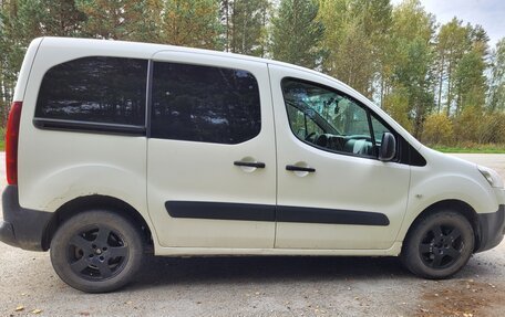 Peugeot Partner II рестайлинг 2, 2013 год, 550 000 рублей, 17 фотография