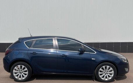 Opel Astra J, 2010 год, 550 000 рублей, 4 фотография