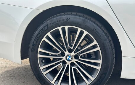 BMW 5 серия, 2018 год, 3 300 000 рублей, 3 фотография