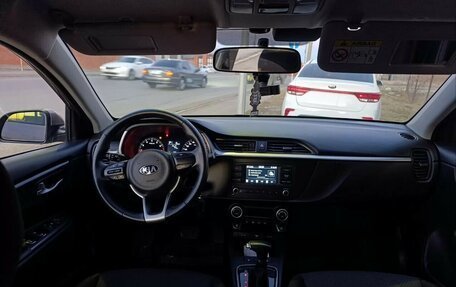 KIA Rio IV, 2021 год, 1 600 000 рублей, 3 фотография