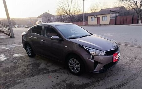 KIA Rio IV, 2021 год, 1 600 000 рублей, 4 фотография