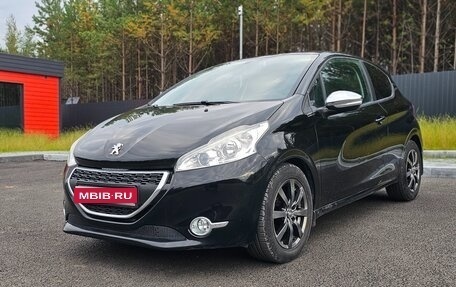Peugeot 208 II, 2013 год, 875 000 рублей, 1 фотография