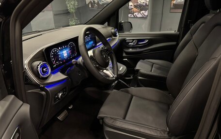 Mercedes-Benz V-Класс, 2024 год, 12 390 000 рублей, 8 фотография