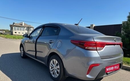KIA Rio IV, 2017 год, 890 000 рублей, 4 фотография