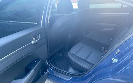 Hyundai Elantra VI рестайлинг, 2016 год, 1 350 000 рублей, 2 фотография