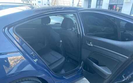 Hyundai Elantra VI рестайлинг, 2016 год, 1 350 000 рублей, 4 фотография