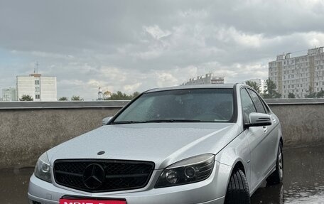 Mercedes-Benz C-Класс, 2009 год, 1 200 000 рублей, 2 фотография