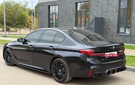 BMW 5 серия, 2018 год, 4 700 000 рублей, 3 фотография