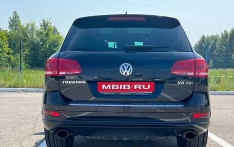 Volkswagen Touareg III, 2011 год, 2 290 000 рублей, 4 фотография