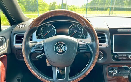 Volkswagen Touareg III, 2011 год, 2 290 000 рублей, 11 фотография