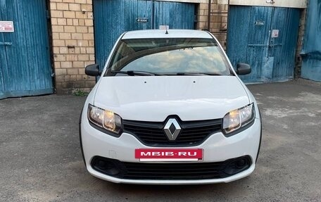 Renault Logan II, 2017 год, 330 000 рублей, 5 фотография