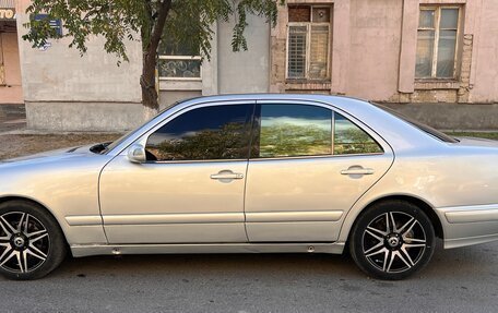 Mercedes-Benz E-Класс, 2000 год, 625 000 рублей, 4 фотография