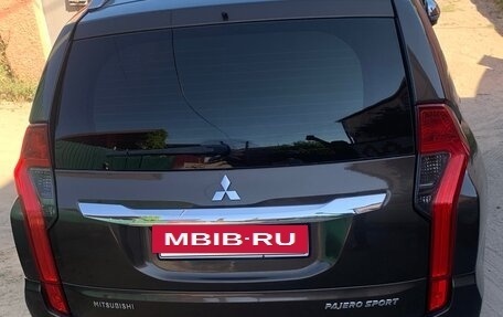 Mitsubishi Pajero Sport III рестайлинг, 2017 год, 2 800 000 рублей, 3 фотография