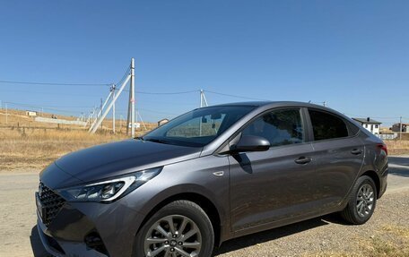 Hyundai Solaris II рестайлинг, 2022 год, 1 950 000 рублей, 4 фотография