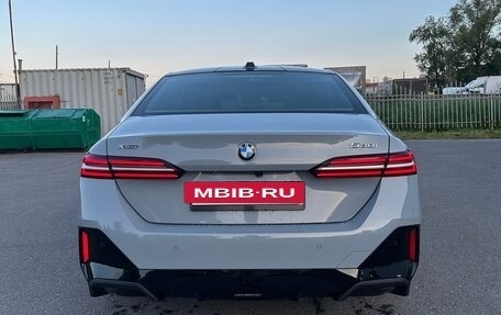 BMW 5 серия, 2023 год, 650 000 рублей, 4 фотография
