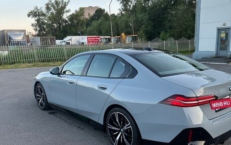 BMW 5 серия, 2023 год, 650 000 рублей, 6 фотография