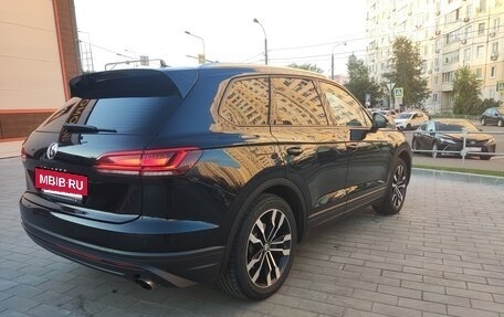 Volkswagen Touareg III, 2018 год, 4 150 000 рублей, 5 фотография