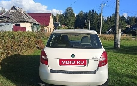 Skoda Fabia II, 2012 год, 375 000 рублей, 4 фотография