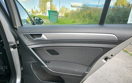 Volkswagen Golf VII, 2020 год, 1 590 000 рублей, 3 фотография