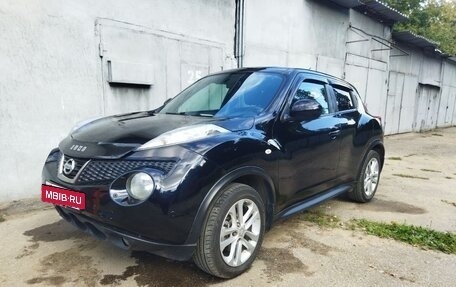 Nissan Juke II, 2011 год, 900 000 рублей, 2 фотография