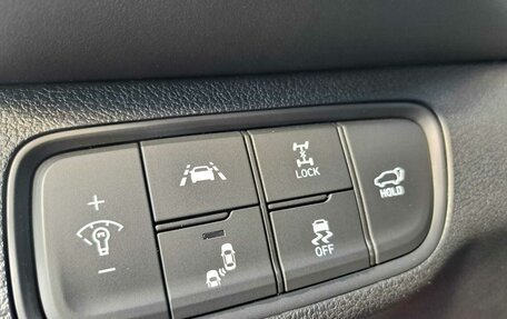 Hyundai Santa Fe III рестайлинг, 2018 год, 3 300 000 рублей, 17 фотография