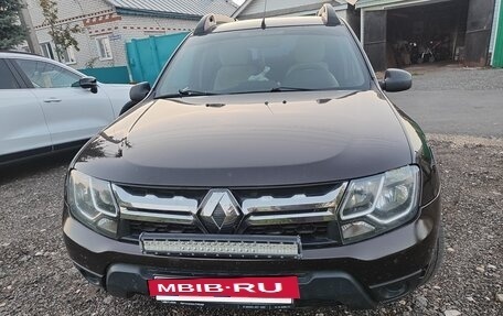 Renault Duster I рестайлинг, 2015 год, 930 000 рублей, 2 фотография