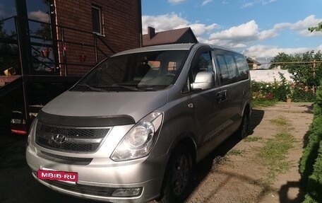 Hyundai Grand Starex Grand Starex I рестайлинг 2, 2009 год, 1 300 000 рублей, 2 фотография