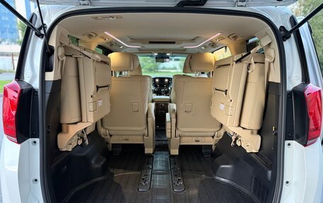 Toyota Alphard III, 2019 год, 4 590 000 рублей, 14 фотография