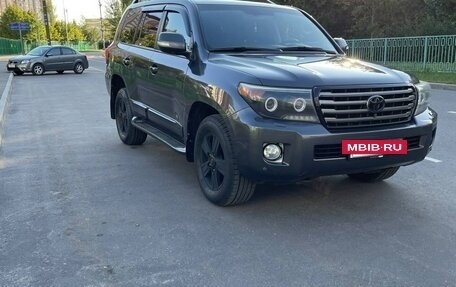 Toyota Land Cruiser 200, 2013 год, 2 900 000 рублей, 3 фотография