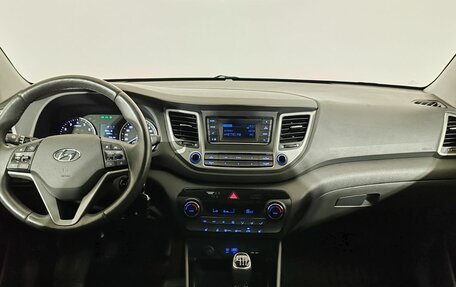 Hyundai Tucson III, 2018 год, 2 050 000 рублей, 10 фотография