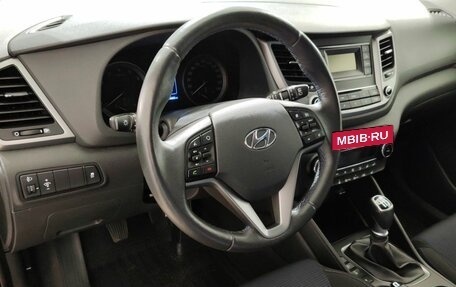 Hyundai Tucson III, 2018 год, 2 050 000 рублей, 12 фотография