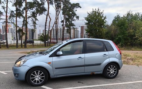 Ford Fiesta, 2006 год, 300 000 рублей, 3 фотография