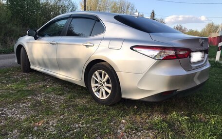 Toyota Camry, 2020 год, 2 700 000 рублей, 5 фотография