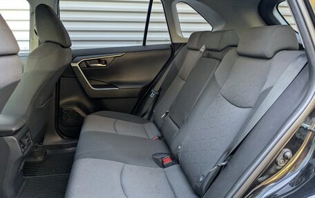 Toyota RAV4, 2020 год, 3 285 000 рублей, 11 фотография