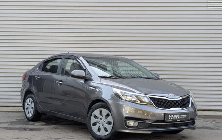 KIA Rio III рестайлинг, 2016 год, 870 000 рублей, 3 фотография