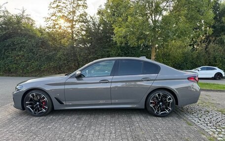 BMW 5 серия, 2022 год, 7 100 000 рублей, 4 фотография