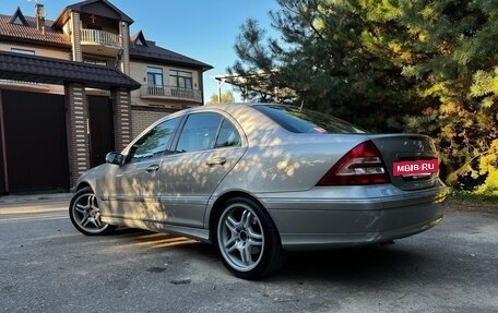 Mercedes-Benz C-Класс, 2005 год, 1 175 000 рублей, 6 фотография
