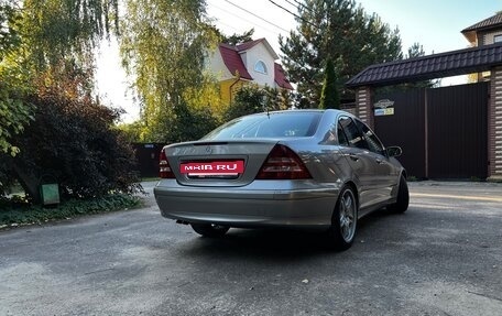 Mercedes-Benz C-Класс, 2005 год, 1 175 000 рублей, 5 фотография