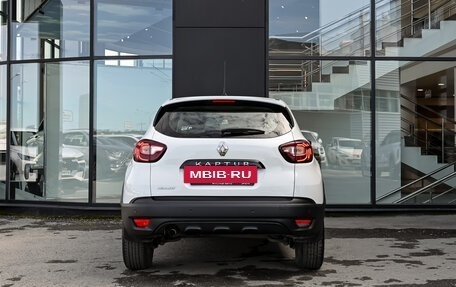Renault Kaptur I рестайлинг, 2018 год, 1 480 000 рублей, 5 фотография