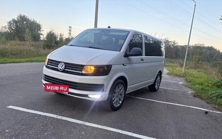 Volkswagen Caravelle T6 рестайлинг, 2017 год, 3 050 000 рублей, 2 фотография