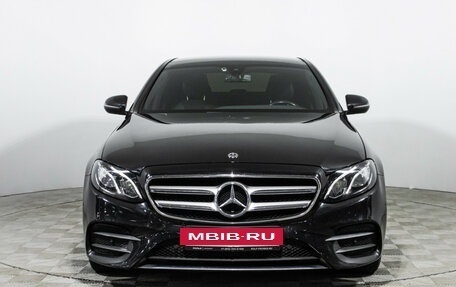 Mercedes-Benz E-Класс, 2020 год, 3 499 000 рублей, 2 фотография
