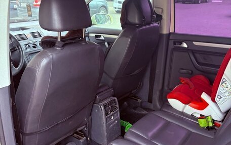 Volkswagen Touran III, 2007 год, 600 000 рублей, 4 фотография