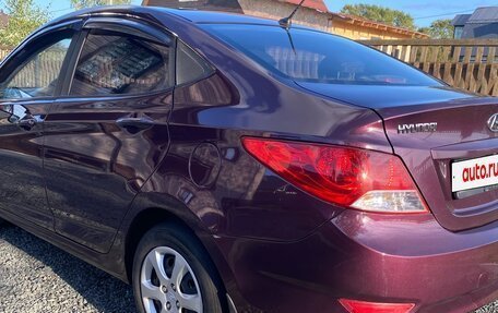 Hyundai Solaris II рестайлинг, 2011 год, 760 000 рублей, 2 фотография